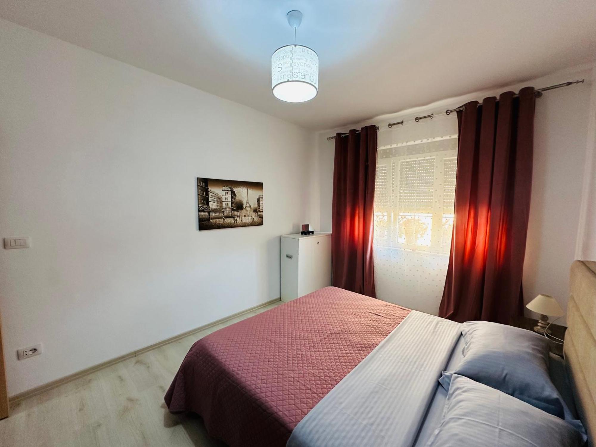 Grace'S Centre Apartment Shkoder Ngoại thất bức ảnh