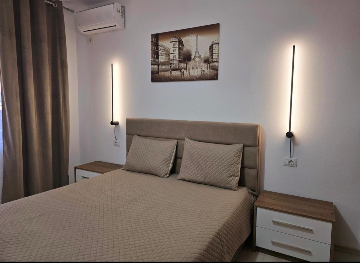 Grace'S Centre Apartment Shkoder Ngoại thất bức ảnh
