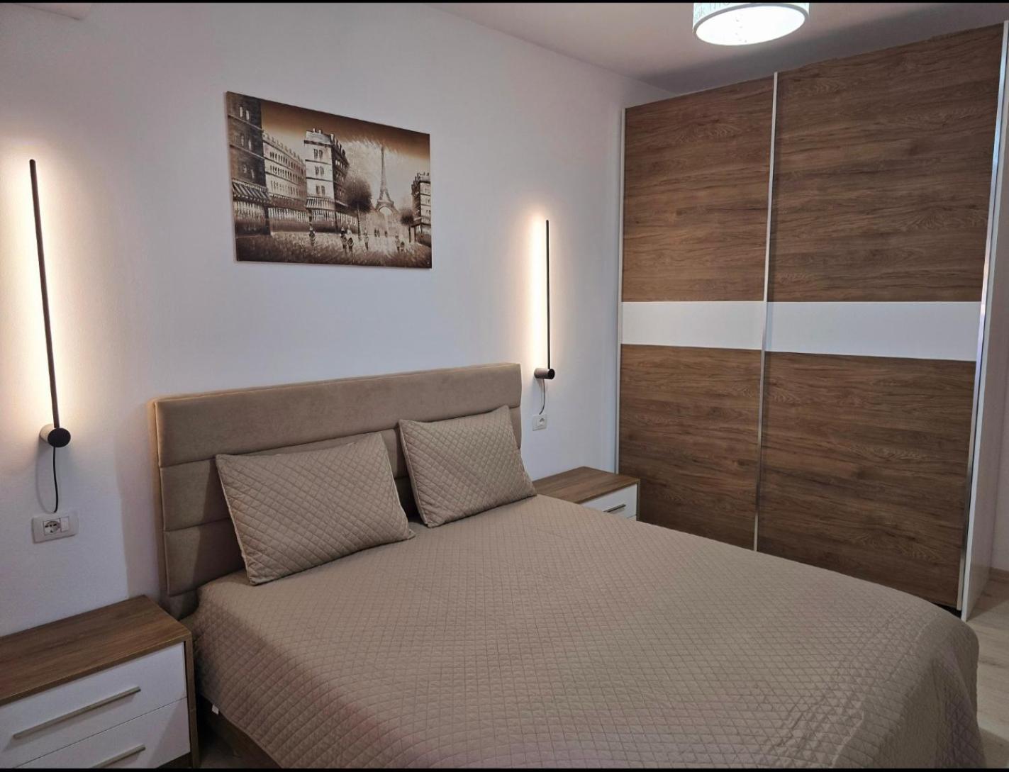 Grace'S Centre Apartment Shkoder Ngoại thất bức ảnh